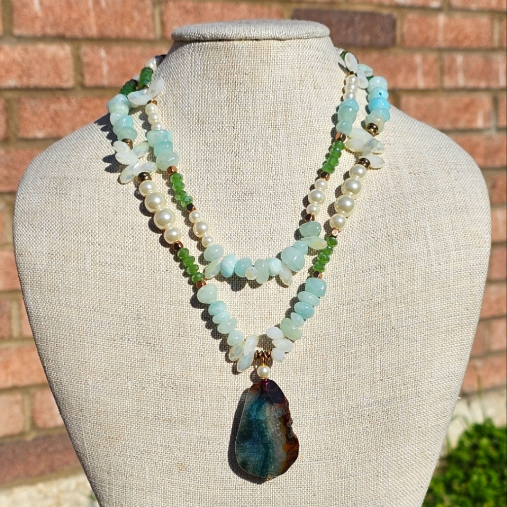 Handmade genuine stone necklace